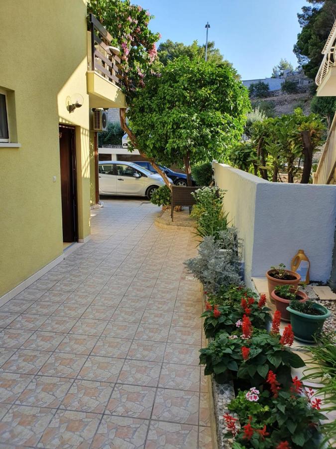 Bugenvilija Duće Exteriér fotografie