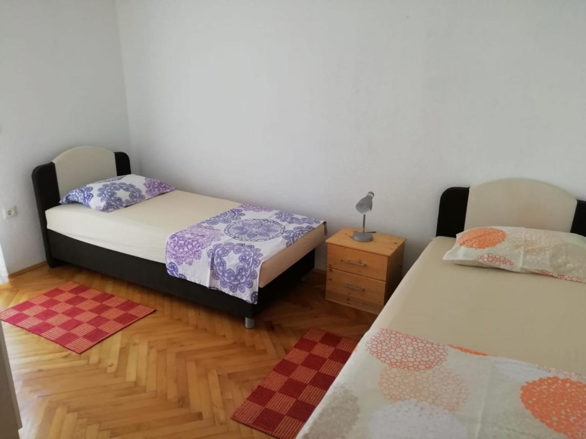 Bugenvilija Duće Exteriér fotografie
